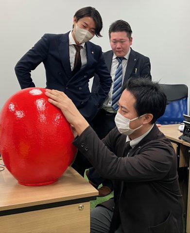 仕事始めとダルマの目入れ